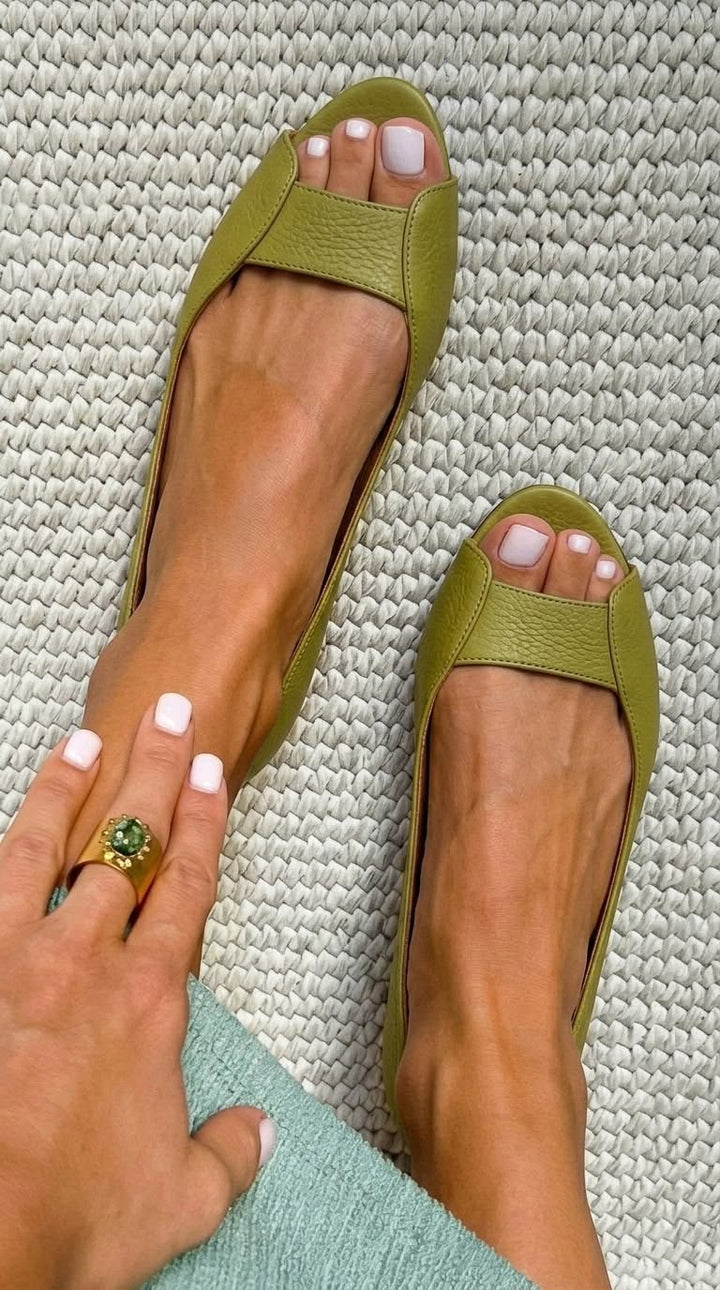 Geraldine™ | Chic Comfort Gold Sandals