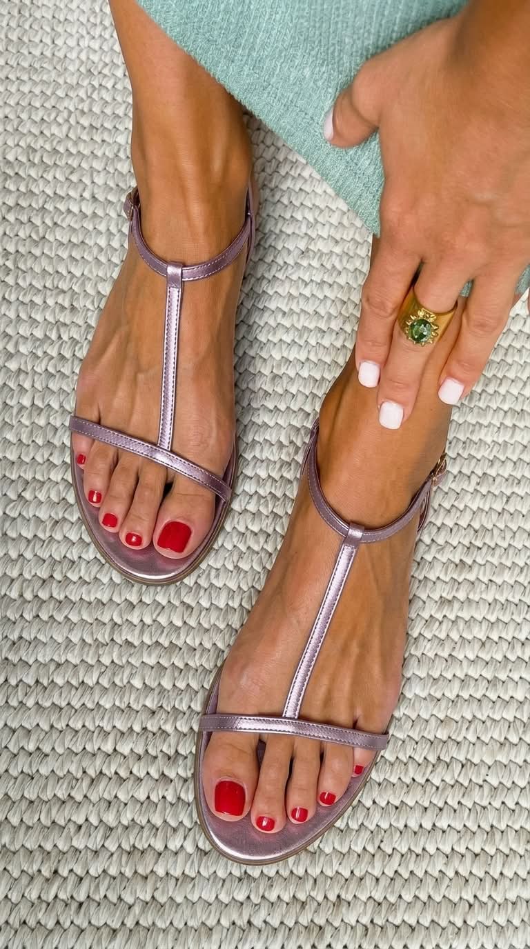 Judith™ | Elegant Strappy Golden Sandals