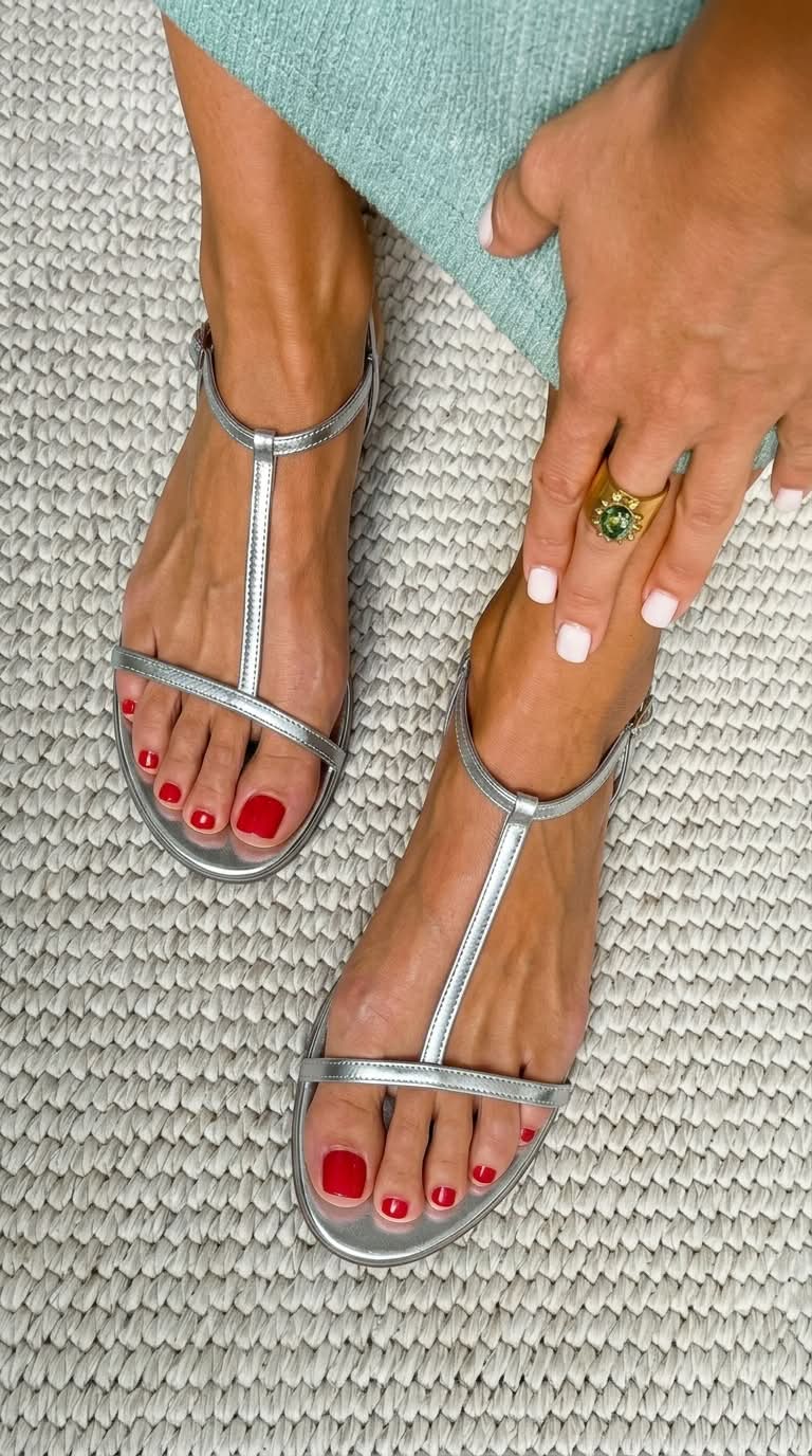 Judith™ | Elegant Strappy Golden Sandals