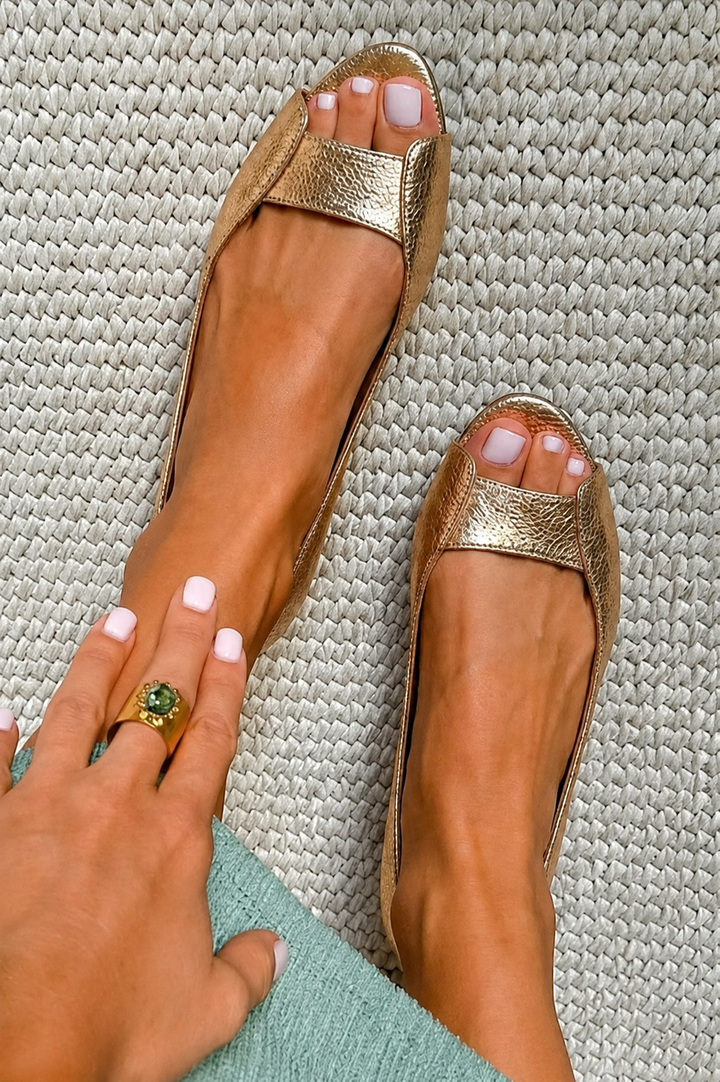 Geraldine™ | Chic Comfort Gold Sandals