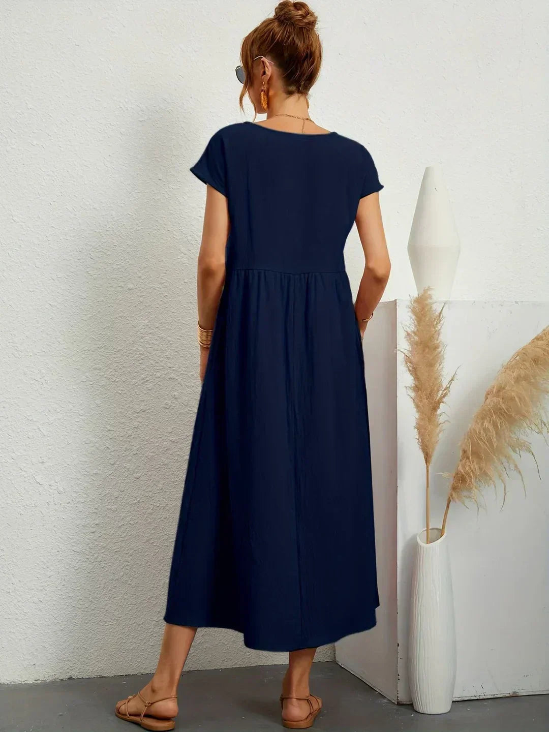 Sally™ | Flowing Midi Dress with Timeless Elegance